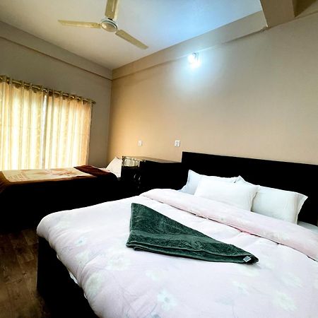 Yuriko Guest House Pokhara Exterior photo